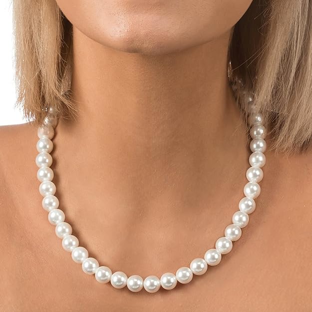 Pearl necklace