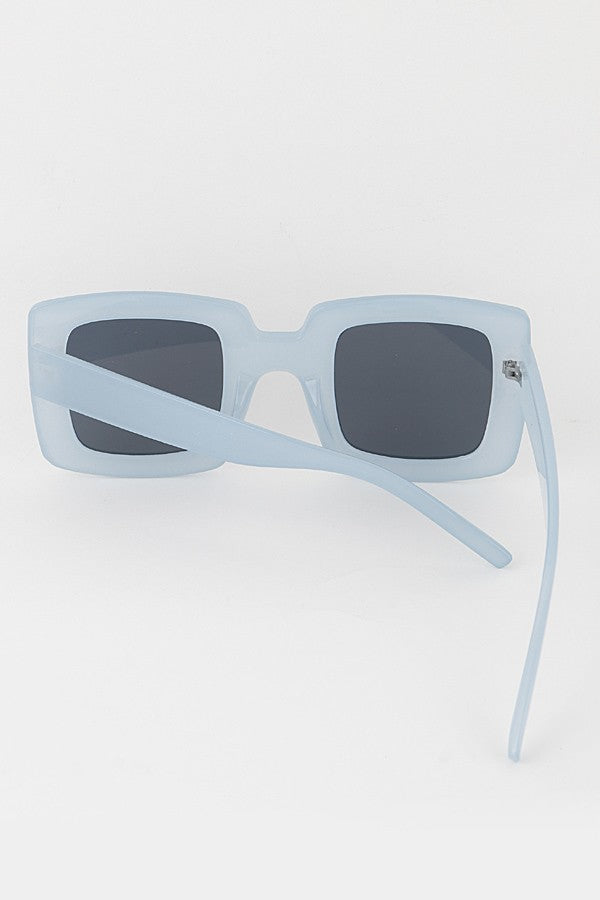 bulky box sunnies