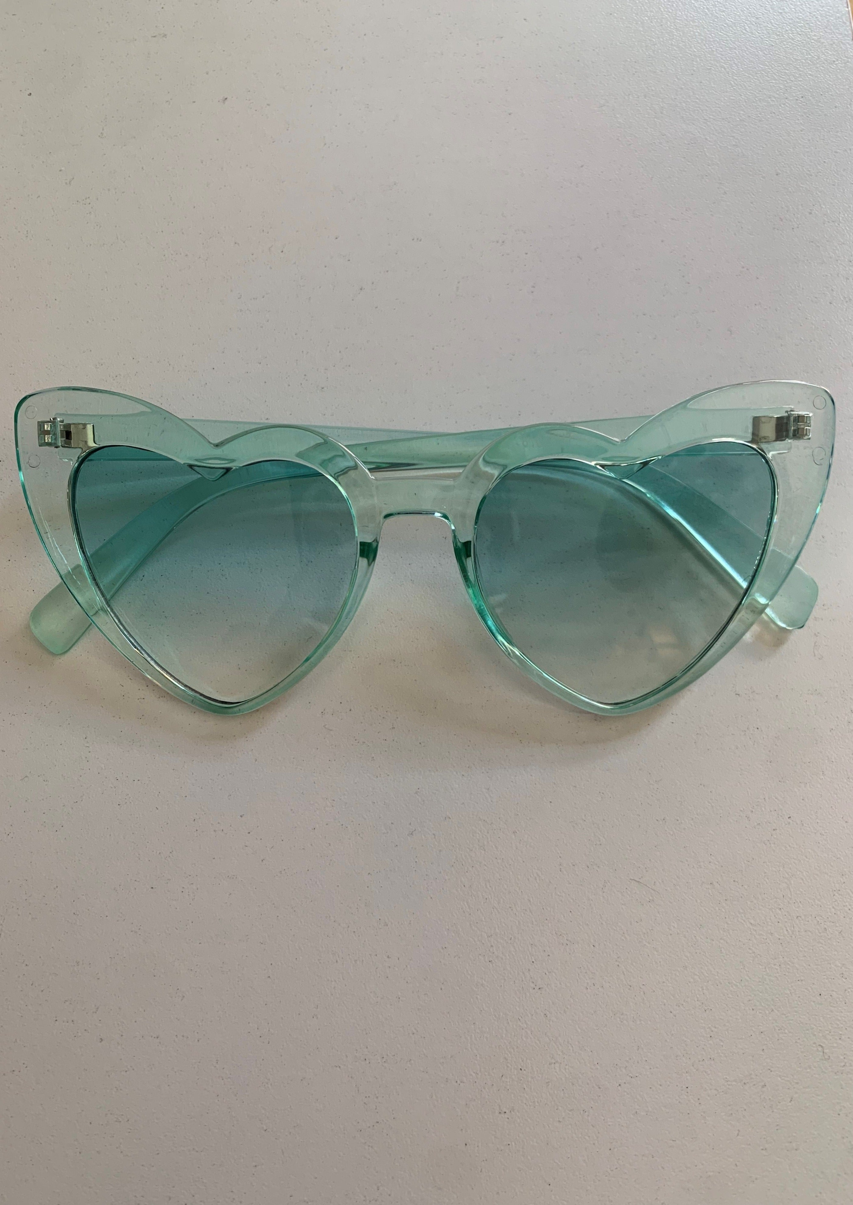 Heart cateye sunnies