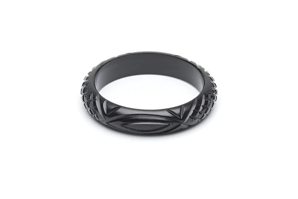 Midi Carved Bangle