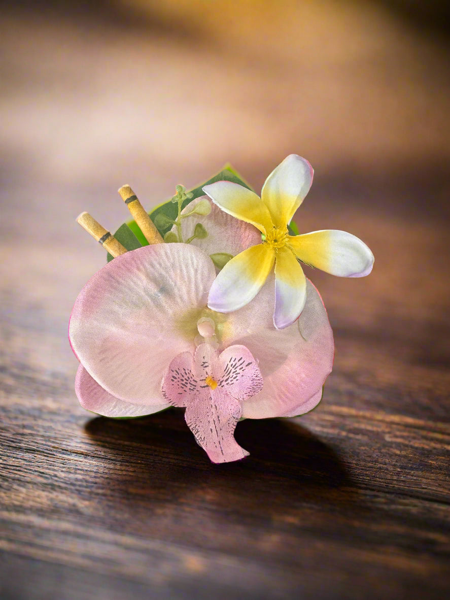 Tropical pinup hair flowers